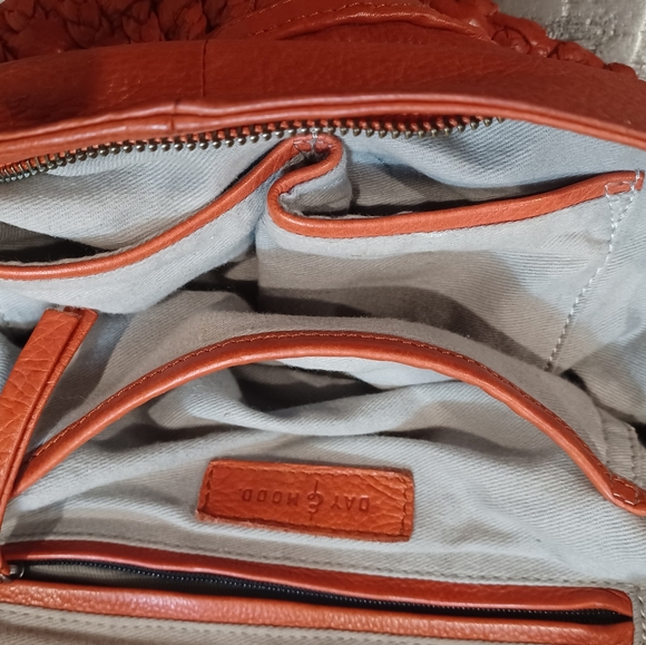 SUNDANCE DAY & MOOD LIGHT BROWN LEATHER SHOULDER BAG! - Picture 5 of 7